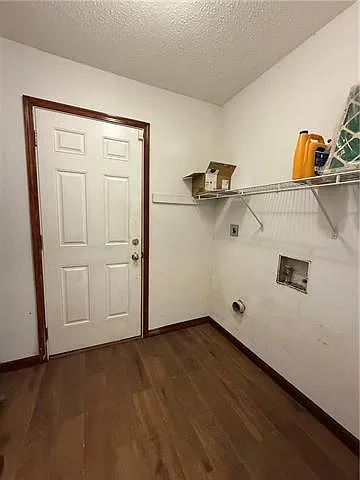 214 Darwin Dr — Photo 15