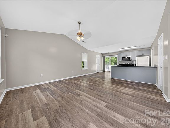 3rd image of 2332 Eargle Rd