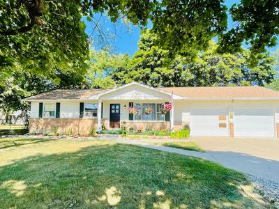 1043 E Hill Rd, Grand Blanc, MI, 48439