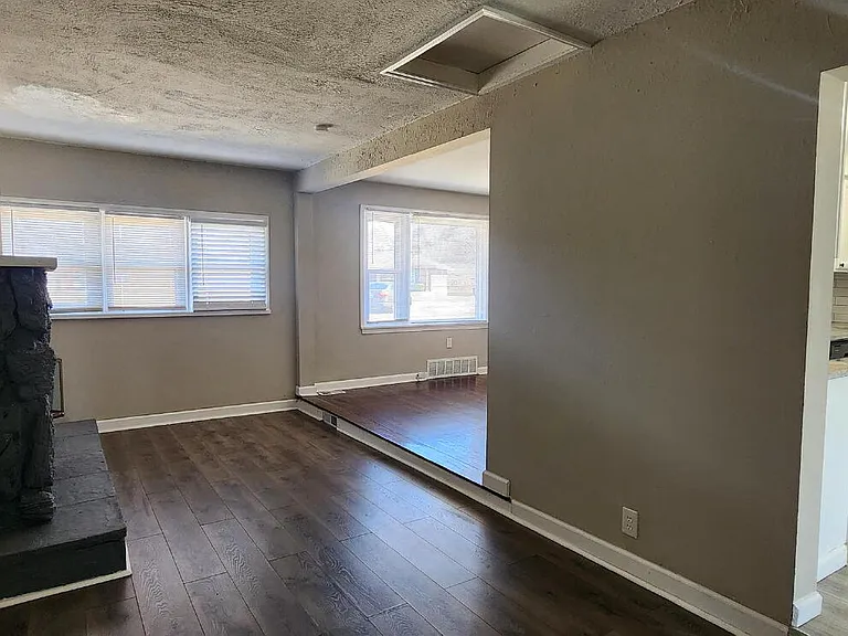 9955 Live Oak Ct — Photo 8