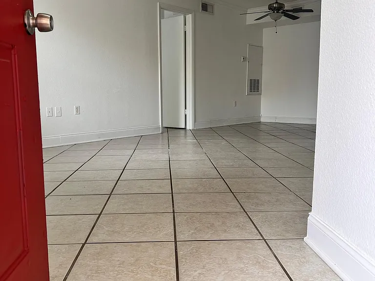 3004 Parkway Blvd #209 — Photo 54