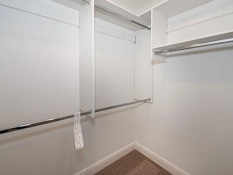 7488 Gramercy Cir — Photo 38
