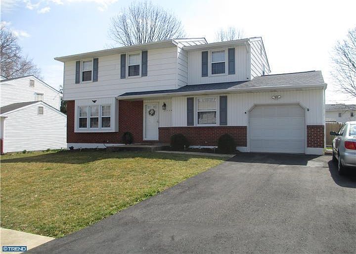 1st image of 2324 Smiths Ln