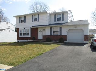 2324 Smiths Ln, Wilmington, DE 19810