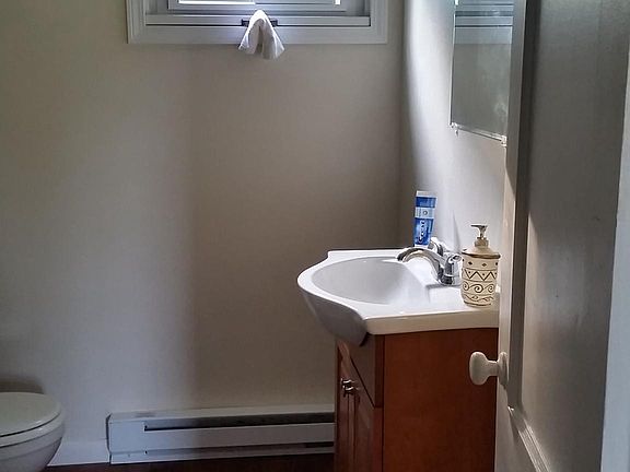Bathroom1
