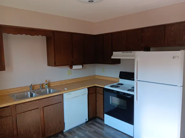 825 Colony Ct, Wooster, OH 44691