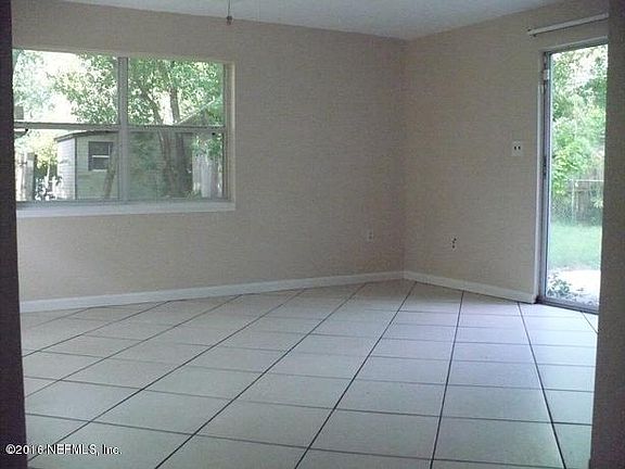 2nd image of 7583 Sharbeth Dr S