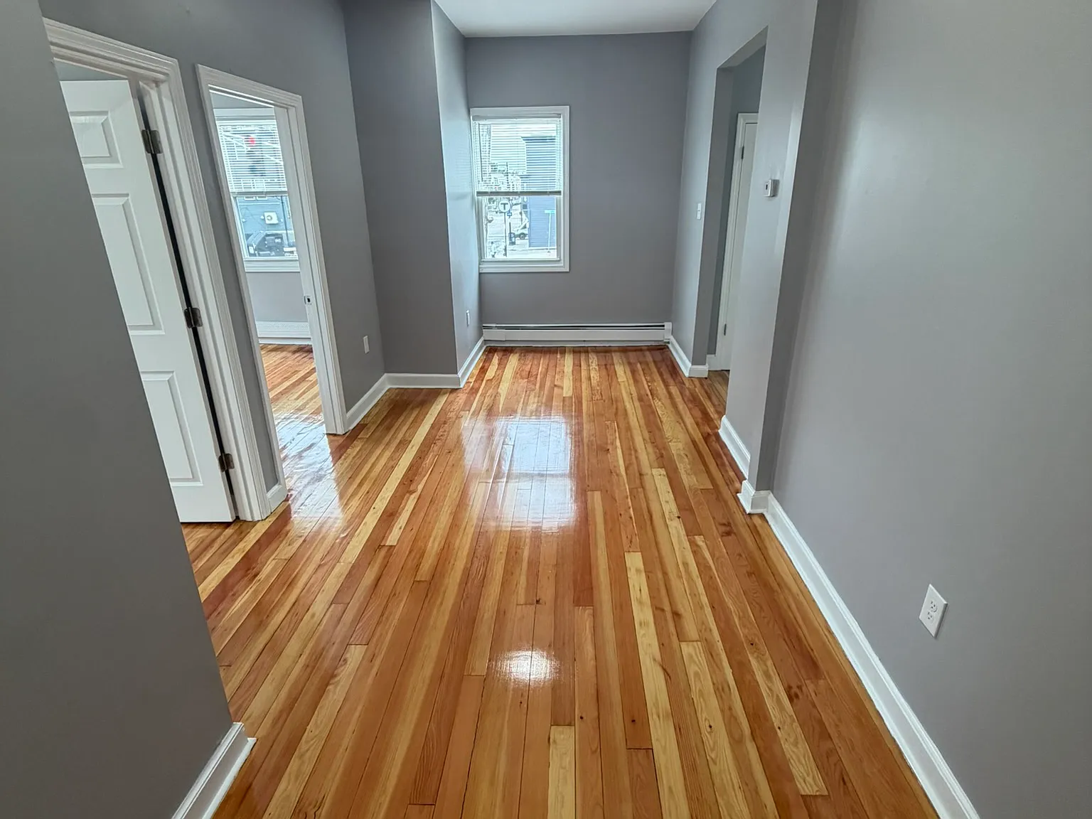 2 bed, 800 sqft, $2,650 — Photo 3