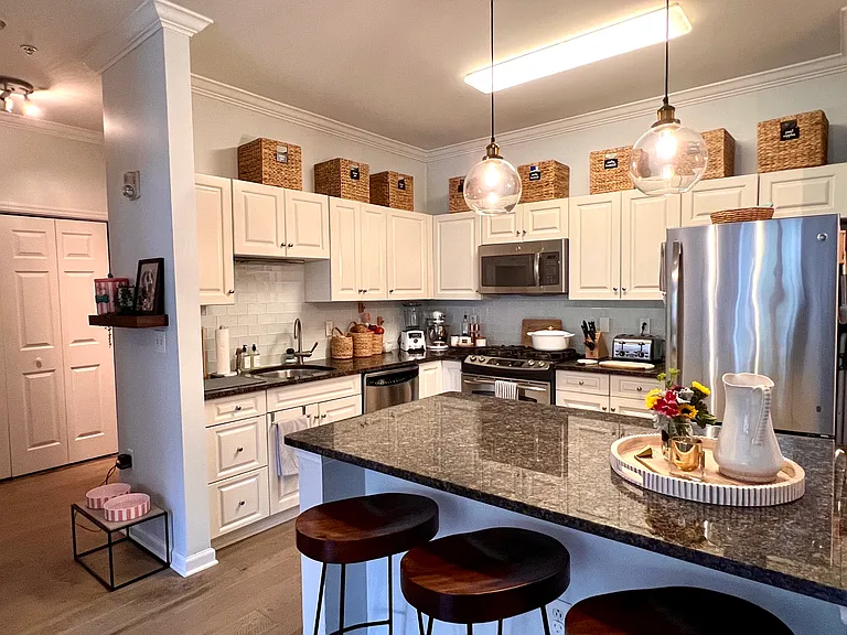 35 W Broad St #113 — Photo 7