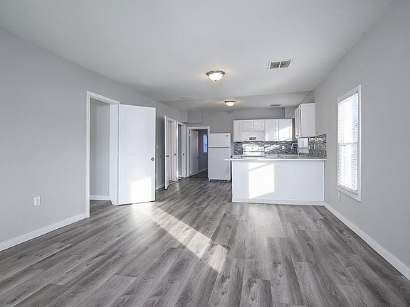 3rd image of 235 Shadyside Ave