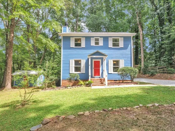 2712 Redpine Rd, Hillsborough, NC 27278