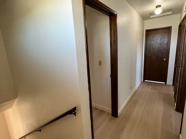 701 Bay St — Photo 17
