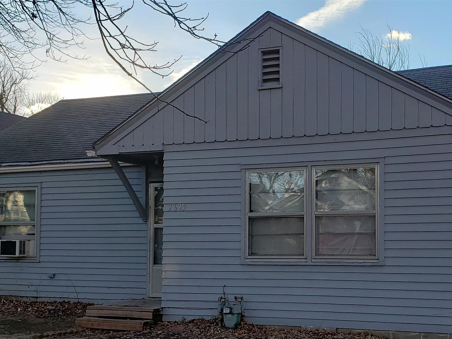 2625 SE Kentucky Ave, Topeka, KS 66605 Zillow