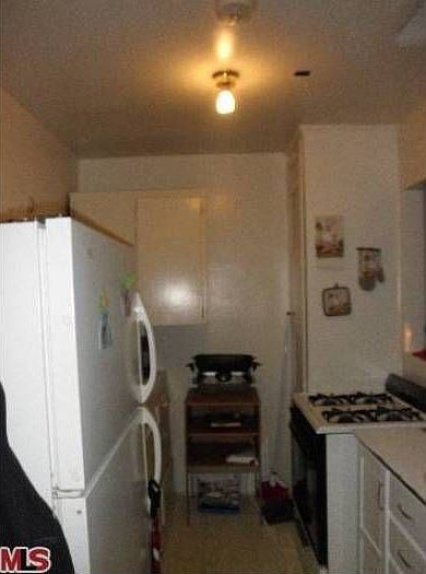2nd image of 3066 Inez St