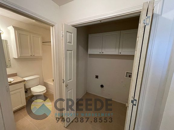 5th image of 109 S 1st St #1
