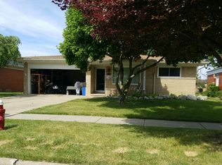 30303 Moulin Ave, Warren, MI 48088