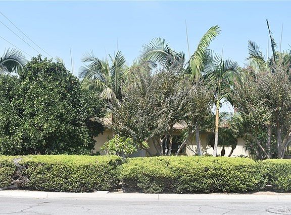 2nd image of 9241 Nichols Dr