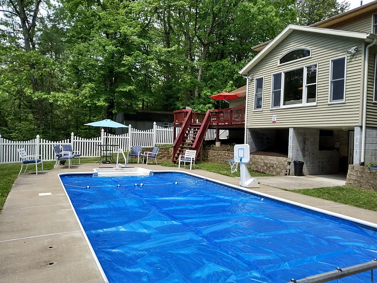 12 Cedarcrest Dr — Photo 3