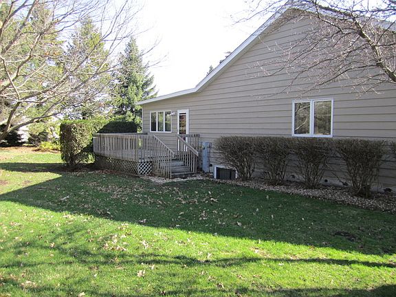 3rd image of 3104 Fairway Oaks Dr