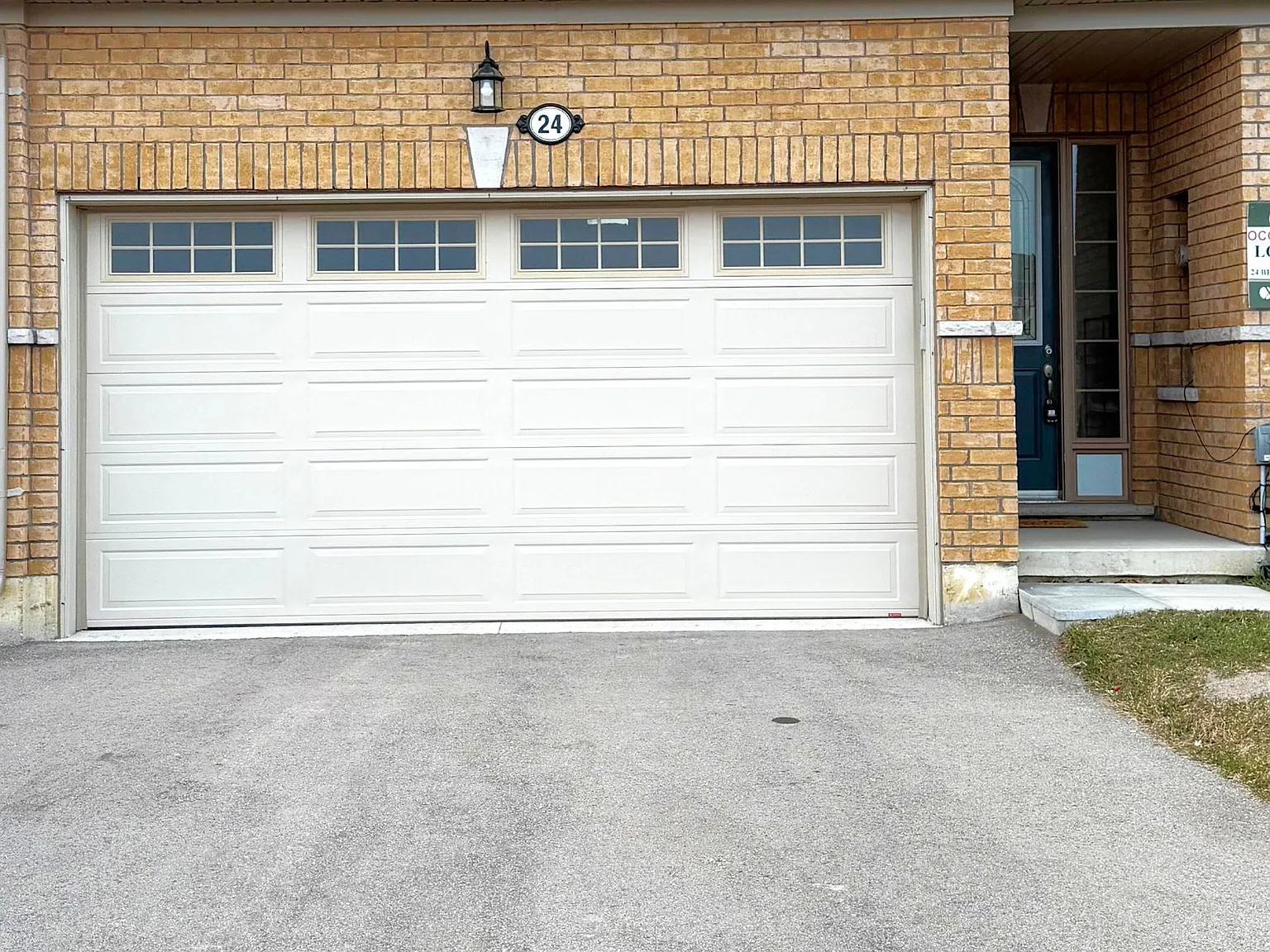 3 bed, $2,400 — Photo 1