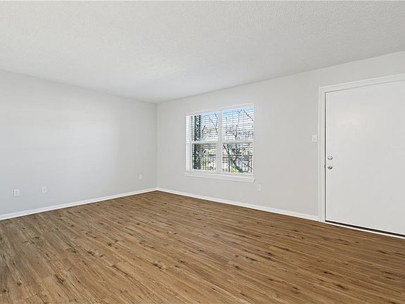 2nd image of 2700 Whitney Pl APT 830