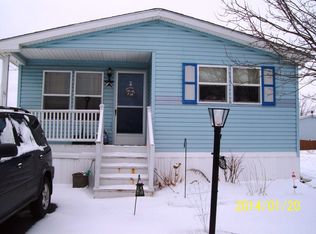 639 Birchwood Dr, Lockport, NY 14094