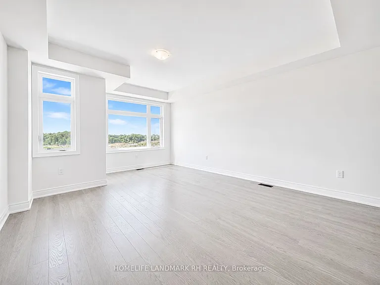 197 Berczy Green Dr — Photo 3