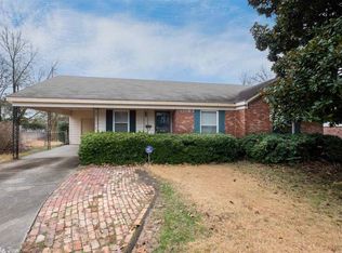 619 Poinsetta Dr, Little Rock, AR 72205