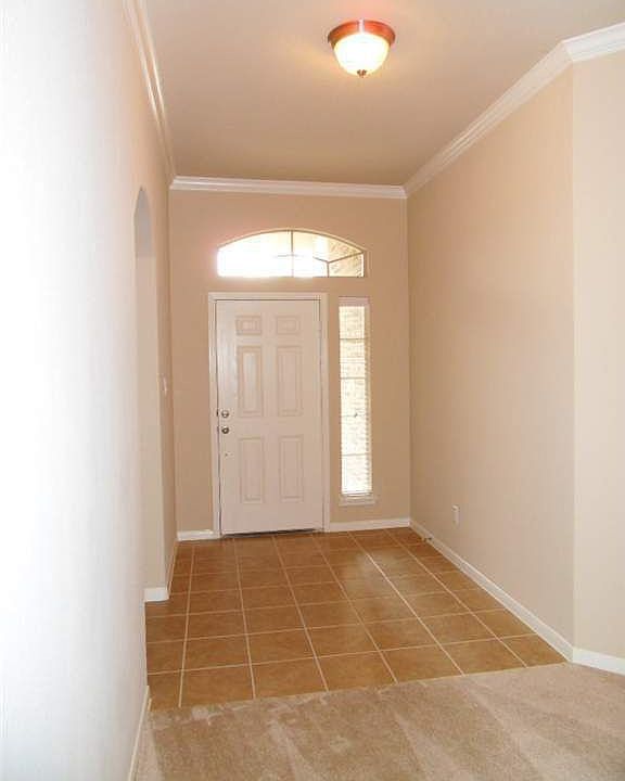 2nd image of 118 Black Swan Pl