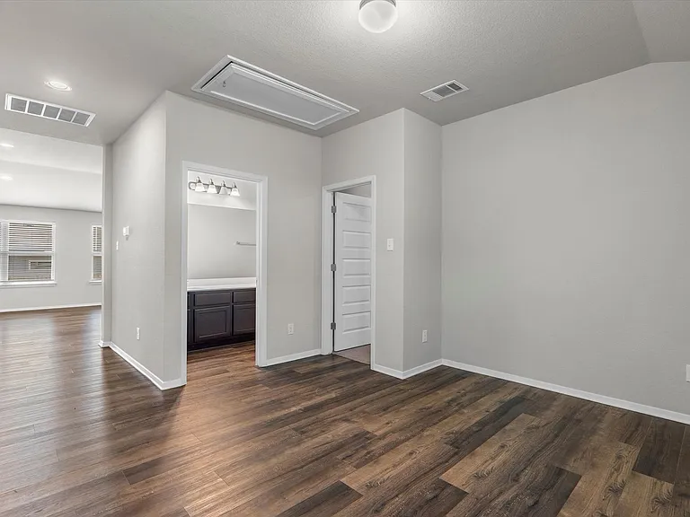 3906 Crockett Ave — Photo 23