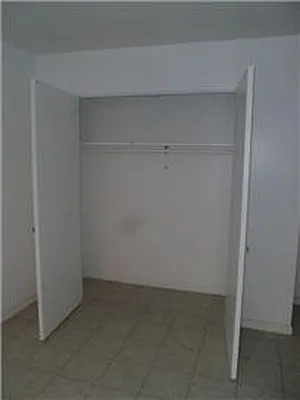 Rented by Robyn Lee, LREB | media 2