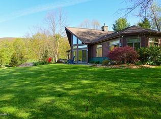 7 Beach Hill Rd, West Stockbridge, MA 01266