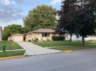 2418 Melrose Ave, Ames, IA 50010