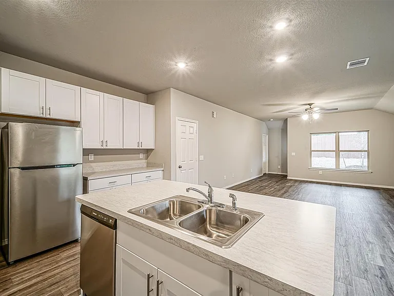 1903 Brushy Cedar Dr — Photo 12