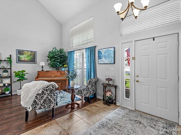 4th image of 6 Deer Creek Ct