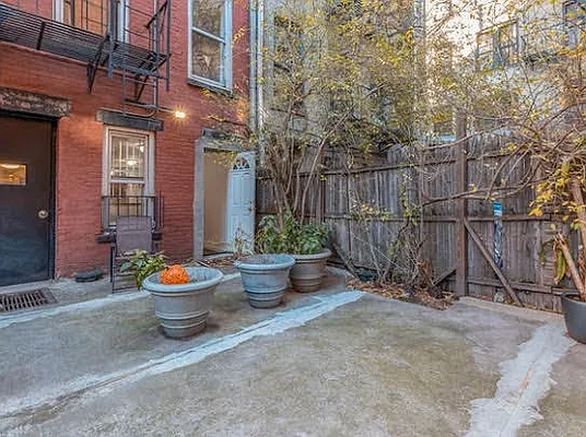 Rented by Compass | media 2