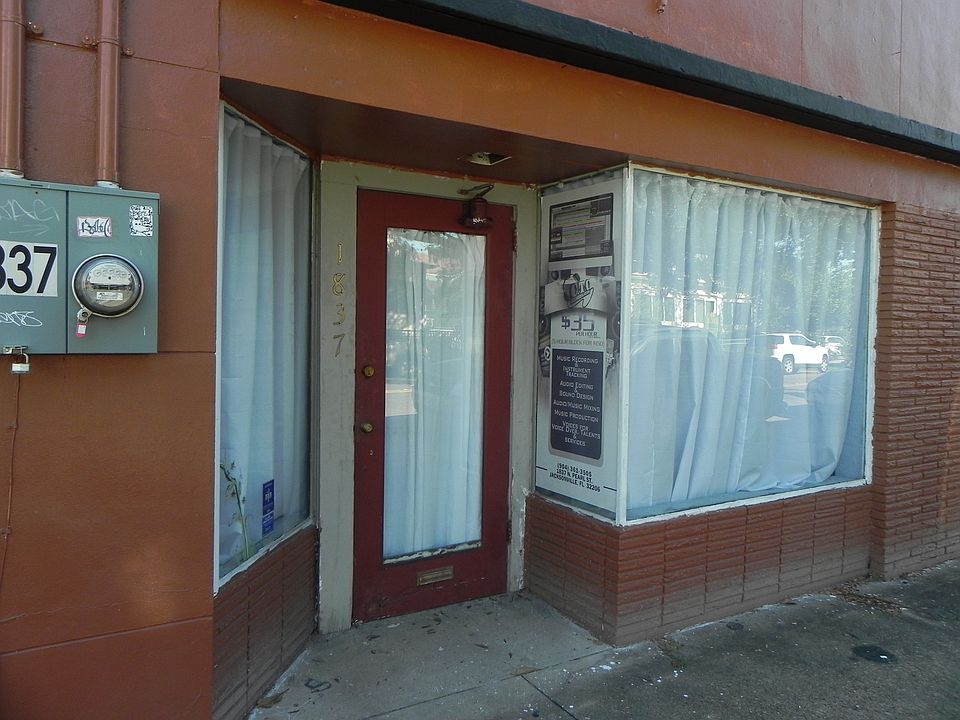 1st image of 1833 N Pearl St