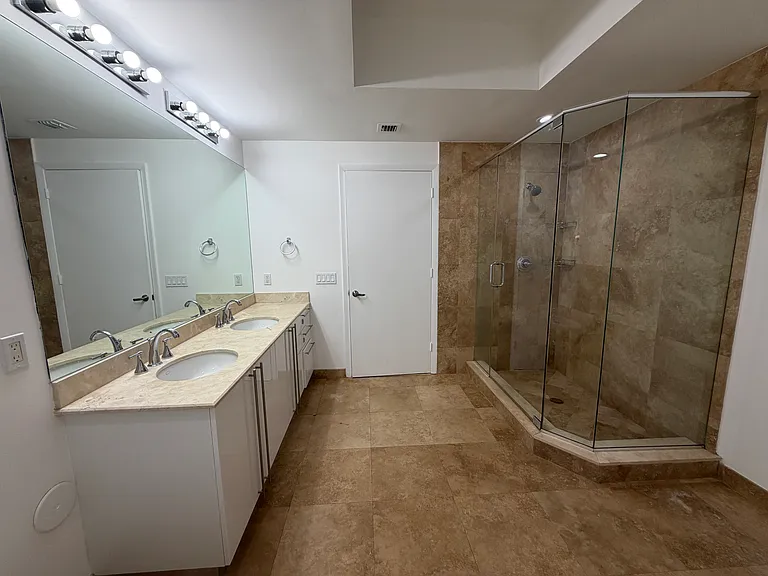 3030 NE 188th St #509 — Photo 16