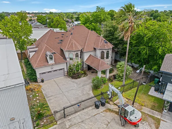2426 Tackaberry St, Houston, TX 77009