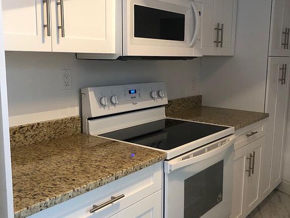 4th image of 1881 Washington Ave #8FUNIT-8F