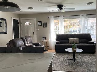 266 Valley Rd, Schenectady, NY 12309