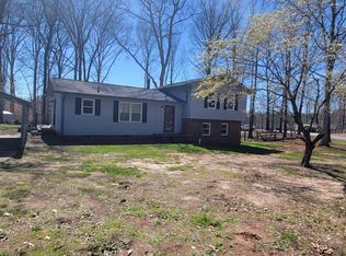 400 Spring Forest Dr, Central, SC 29630