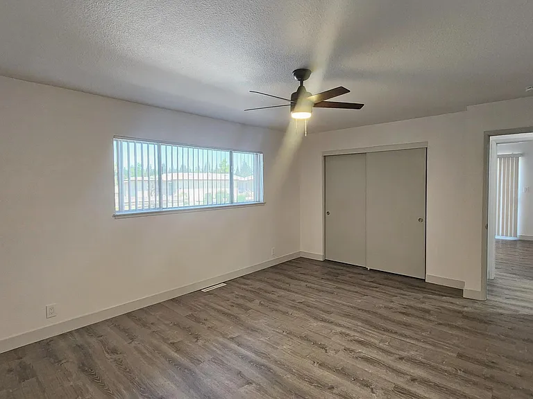 5994 Lake Crest Way #15 — Photo 22