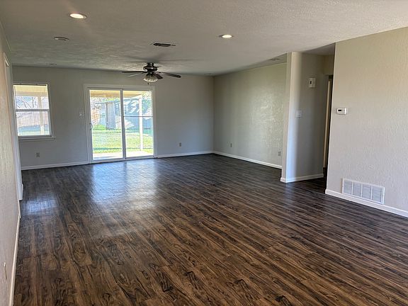 5th image of 5210 Texas Ave