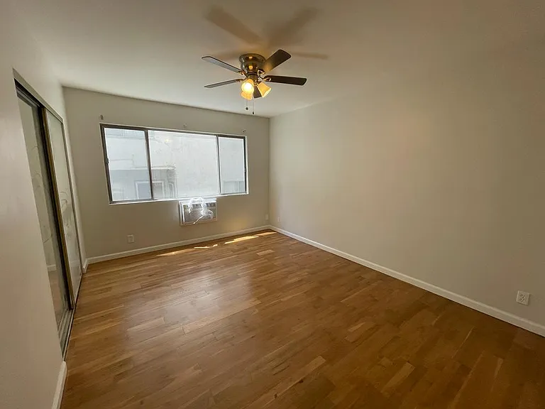 833 S Bedford St #102 — Photo 7