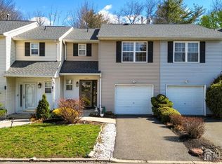 23 Scotto Pl, Dayton, NJ 08810
