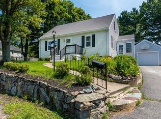 92 Hawthorn St, Westwood, MA 02090