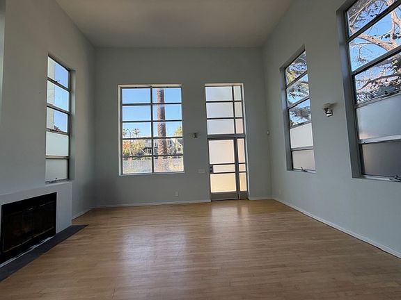 3rd image of 248 Market St APT A