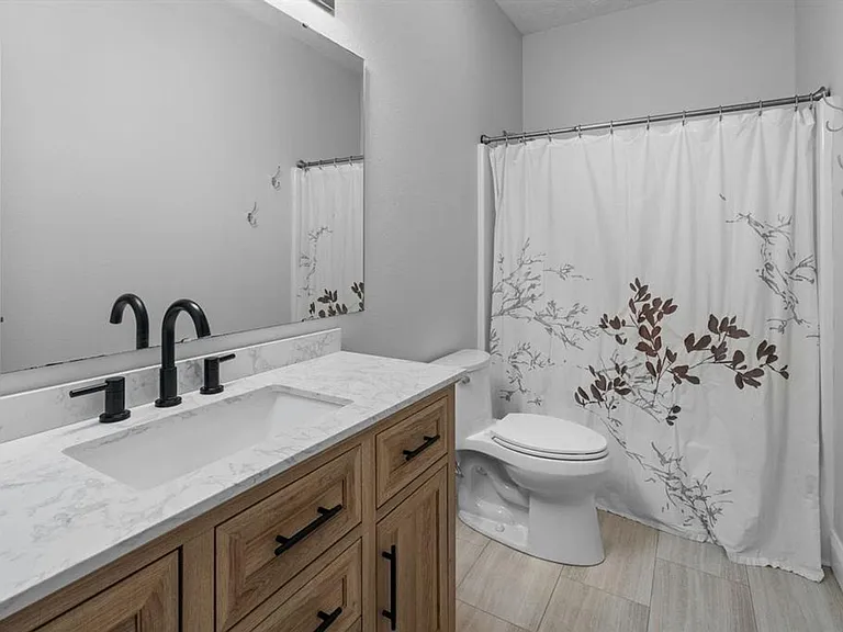 2293 Fleming Dr — Photo 14