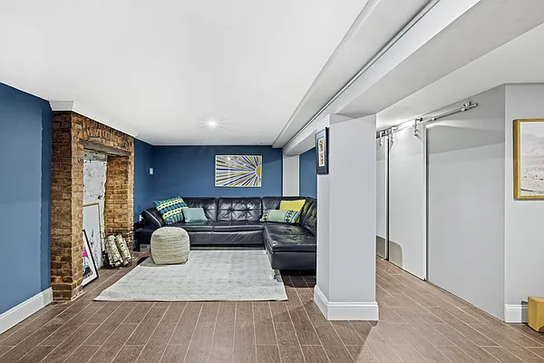 Sold by Compass | media 27